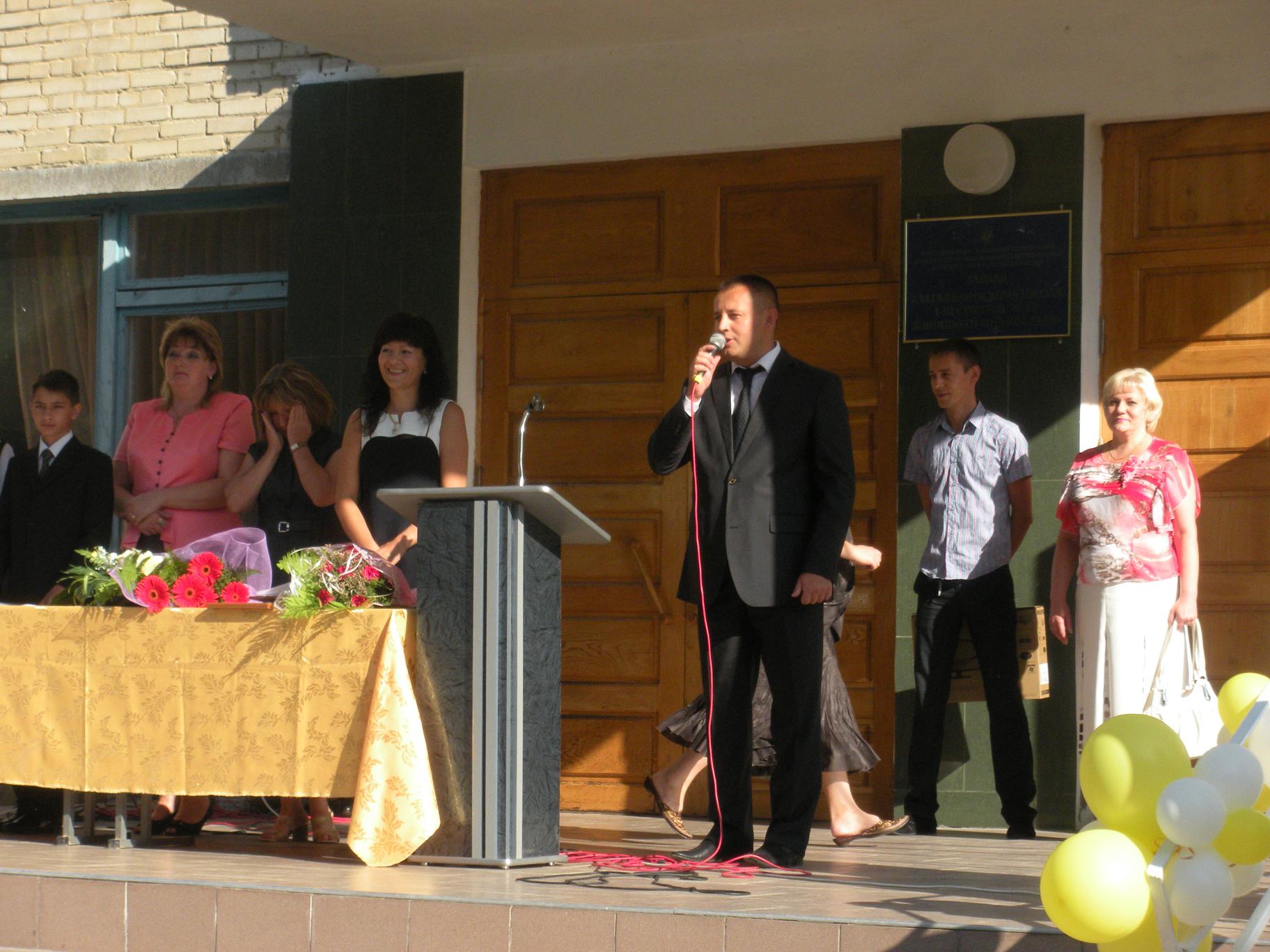 Вінницький «Фронт Змін» привітав школярів з першим вересня.
